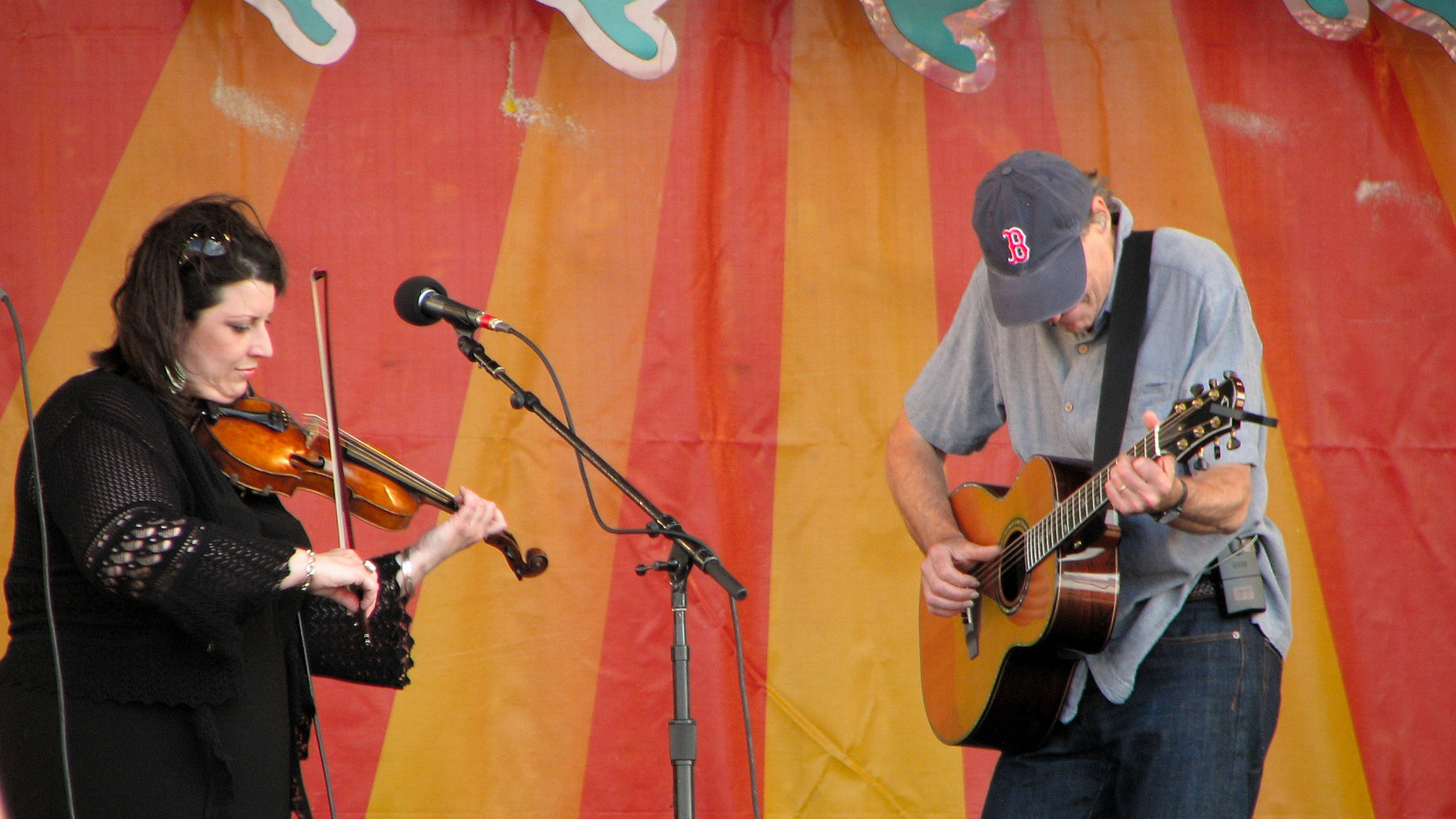 James Taylor and his violinist at Jazz Fest 2009