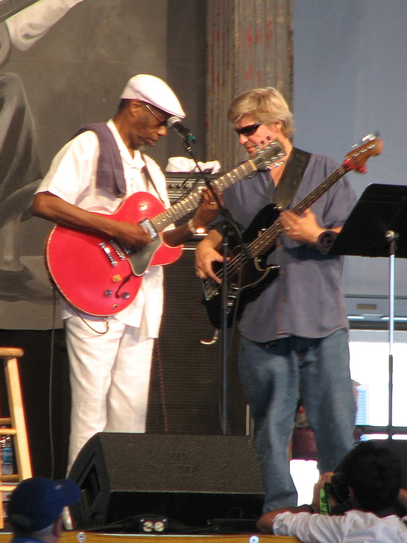 Walter Washington and his bassist