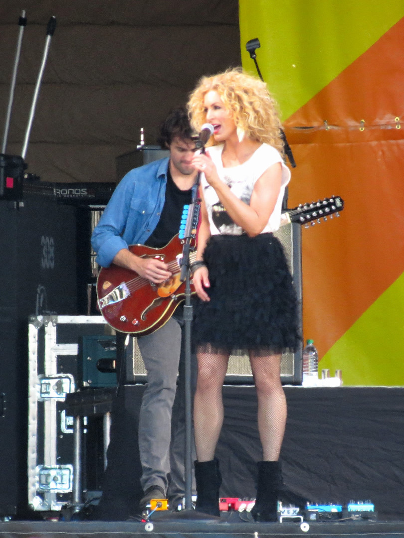 Kimberly Schlapman of Little Big Town